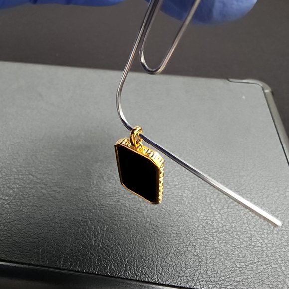 Gold pendant - Picture 3 of 16